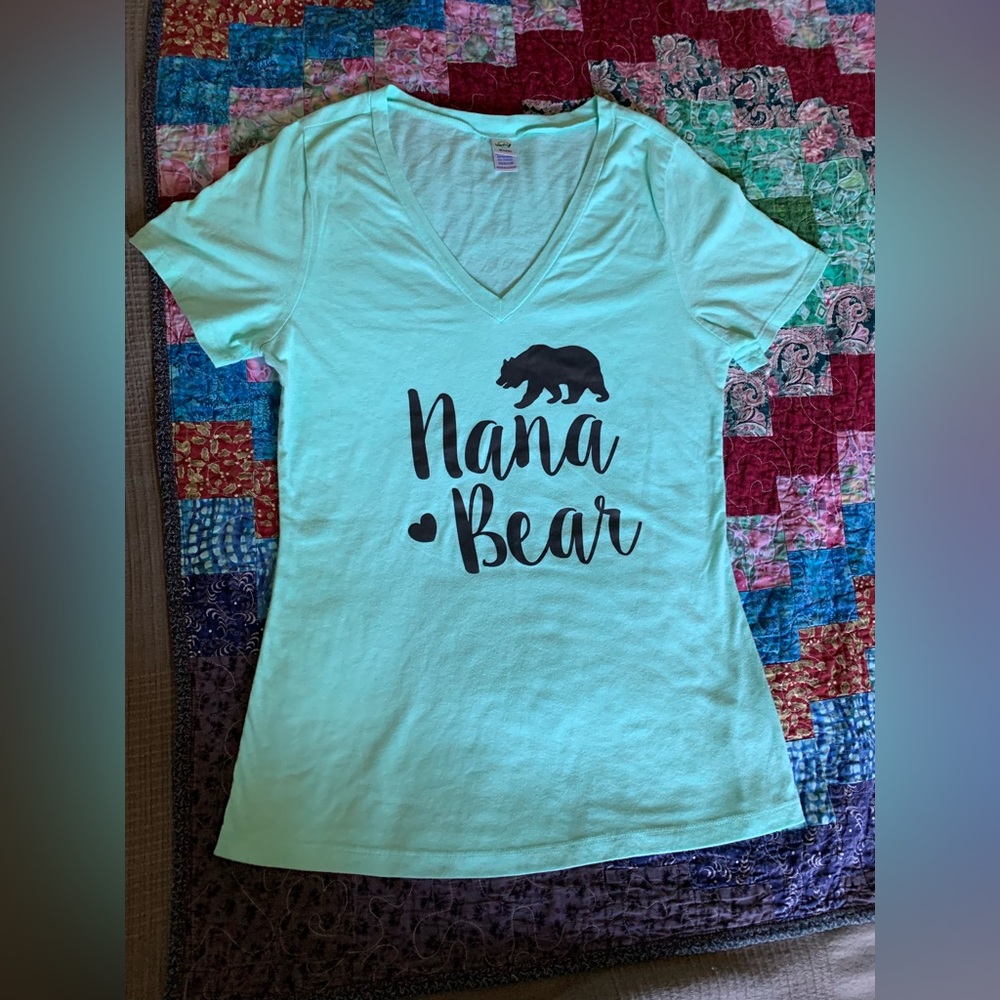 Women’s “Nana Bear” size M  T-Shirt